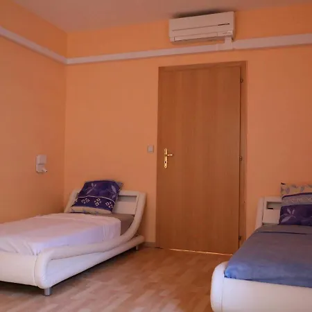 Commealamaison アパート *